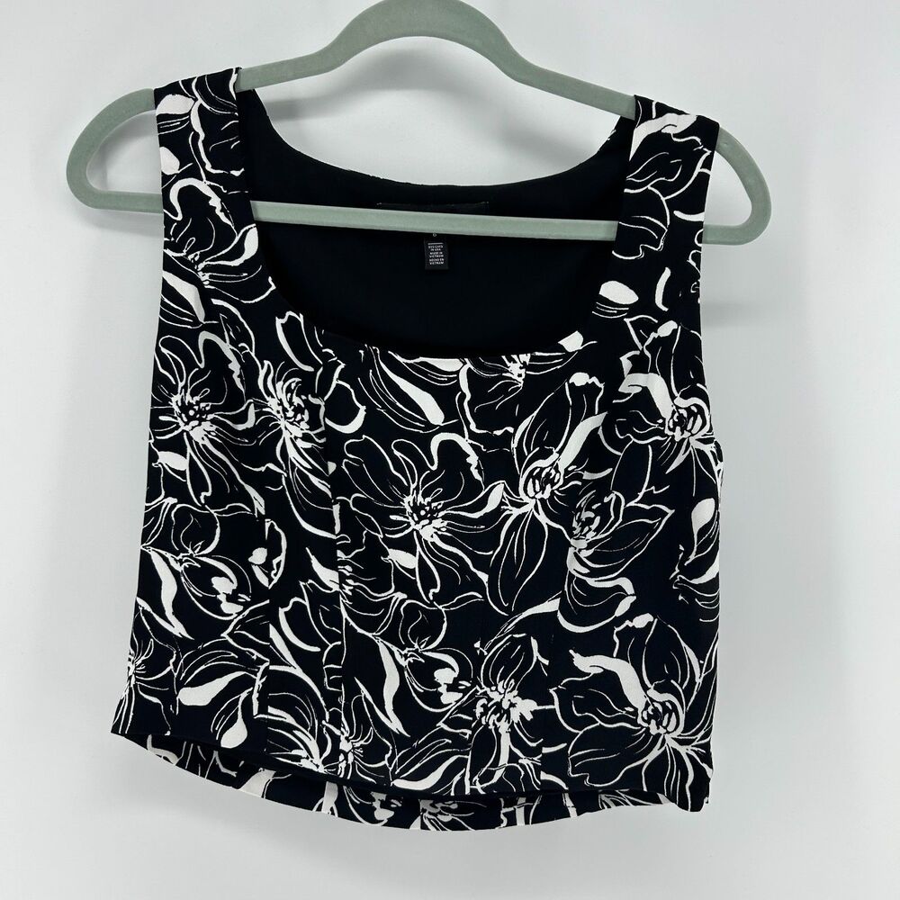 NWT White House Black Market Floral Sleeveless Cropped Top Office Black White